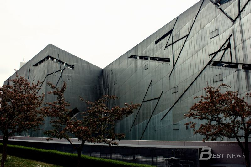 Берлин дэх Еврейн Музей, архитектор Даниел Либескинд